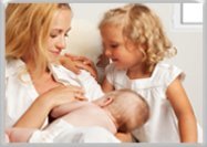 Tandem breastfeeding siblings