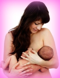 Breastfeeding positions: cradle position with maximum skin contact