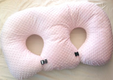 Twin Z Breastfeeding Pillow Review