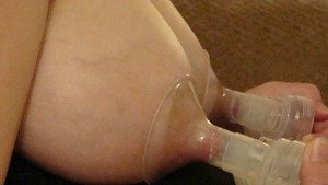 Learn how to do breast pumping